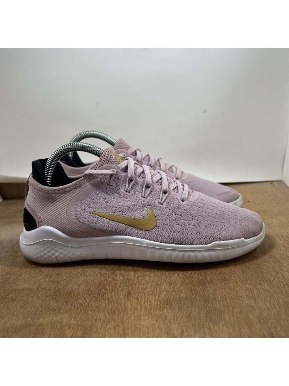 Nike Free RN 2018 Women Size 8 Plum Chalk Metallic Athletic Running Sneakers